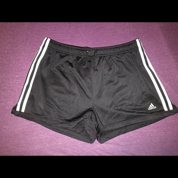 Adidas women shorts - Picture 2 of 2